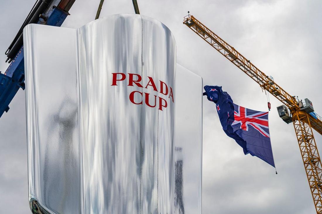 Prada Cup Replica - image 3